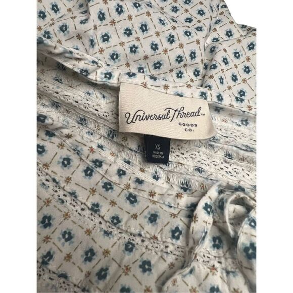 SOLD🚫 Universal Thread Long Sleeve Floral Top - Women’s XS - Picture 9 of 10